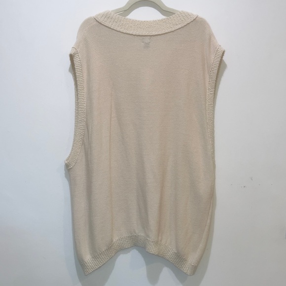NEW BDG SELENA OVERSIZED SWEATER VEST IN CREAM Size M/L - Picture 6 of 7